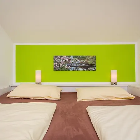 Gaestehaus Herb Apartamento *