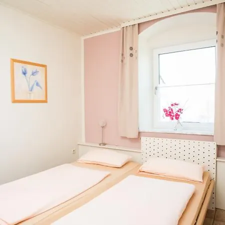 Gaestehaus Herb Apartamento Roßhaupten