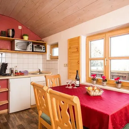 Apartamento Gaestehaus Herb Roßhaupten